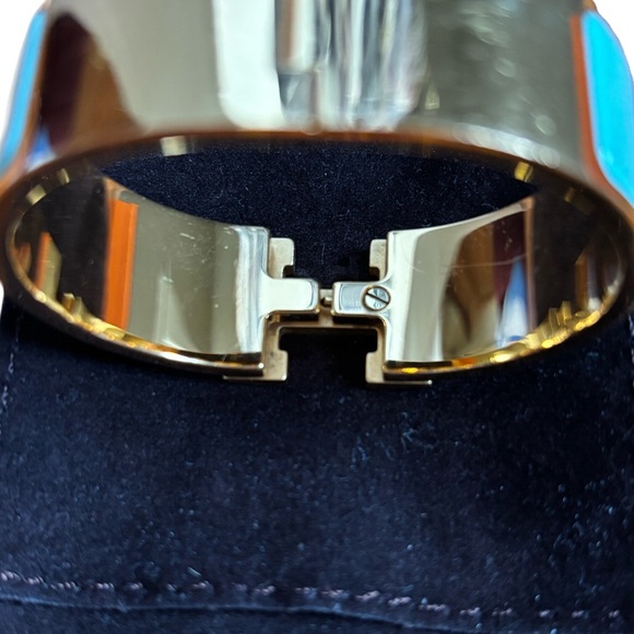 Hermes Wide Clic Clac H Bracelet- Yellow Gold Plated, Turquoise Enamel - Picture 6 of 6
